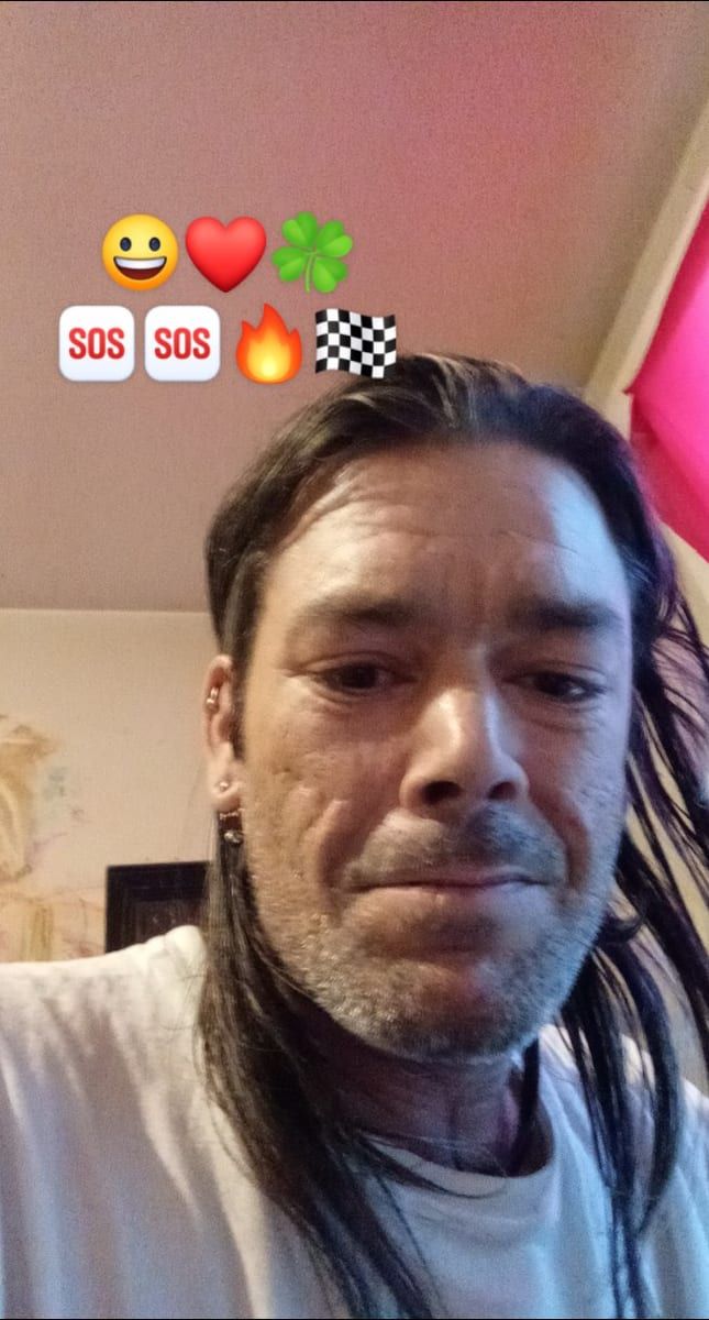Rihad - Gay male à Walzenhausen Profil de Rihad, 42 ans, Gay male à Walzenhausen (Appenzell Rhodes-Extérieures)
