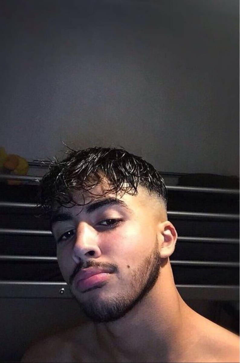 Zakariyya - Gay male à Zuckenriet Profil de Zakariyya, 33 ans, Gay male à Zuckenriet (Saint-Gall)
