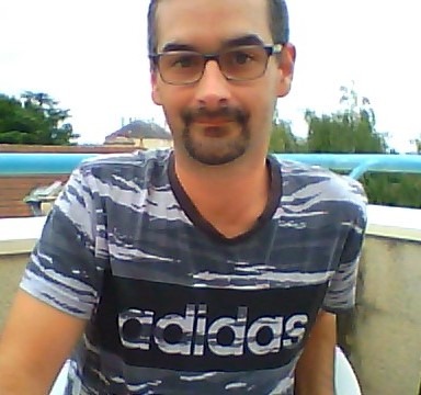 Lounis - Gay male à Vignogn Profil de Lounis, 39 ans, Gay male à Vignogn (Grisons)