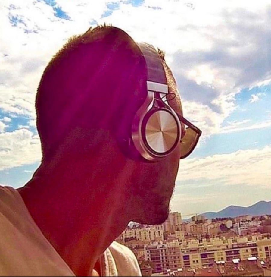 Heliodore - Gay male à Donat Profil de Heliodore, 34 ans, Gay male à Donat (Grisons)