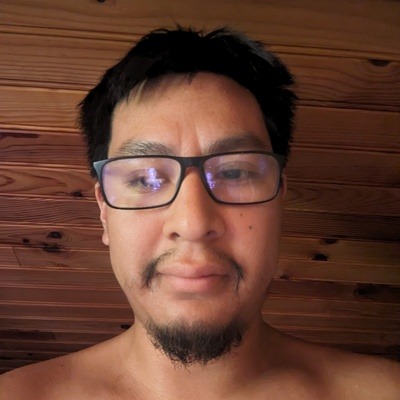 Lony - Gay male à Rona Profil de Lony, 27 ans, Gay male à Rona (Grisons)