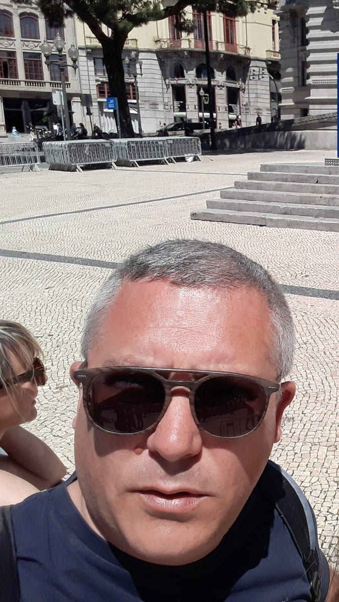 Vassili - Gay male à Zuckenriet Profil de Vassili, 29 ans, Gay male à Zuckenriet (Saint-Gall)