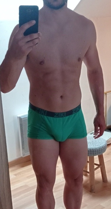 Heinrick - Gay male à Sur Profil de Heinrick, 39 ans, Gay male à Sur (Grisons)