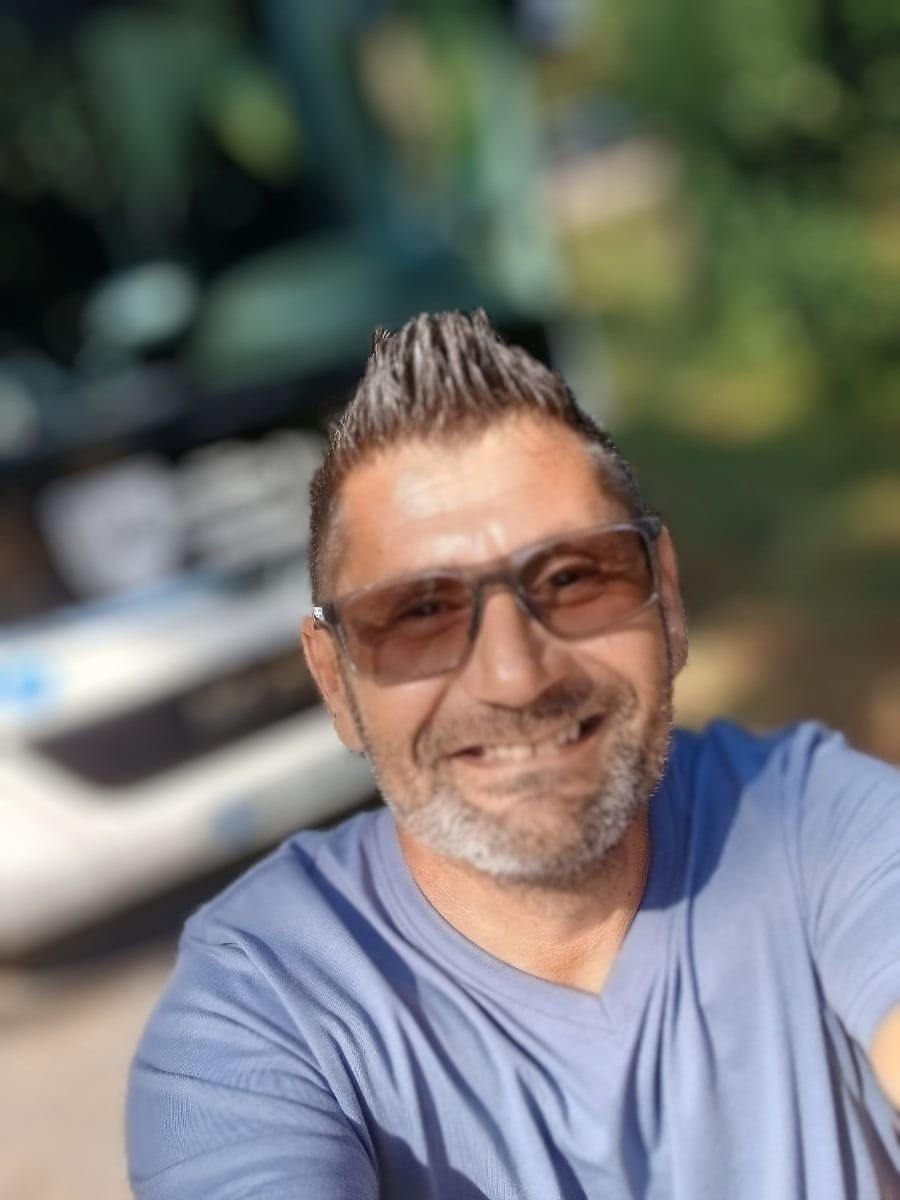 Chaya - Gay male à Arch Profil de Chaya, 36 ans, Gay male à Arch (Berne)