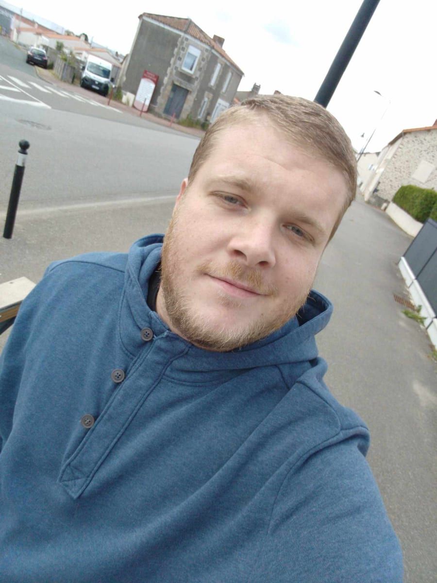 Profil de Amran, 41 ans, Gay male à Bévilard (Berne)