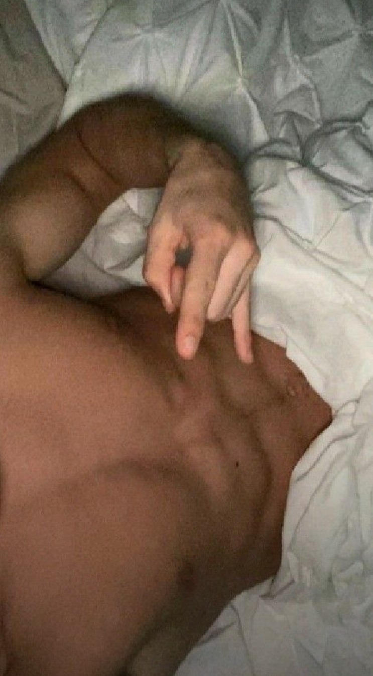 Mohamed-emine - Gay male à Cama Profil de Mohamed-emine, 42 ans, Gay male à Cama (Grisons)