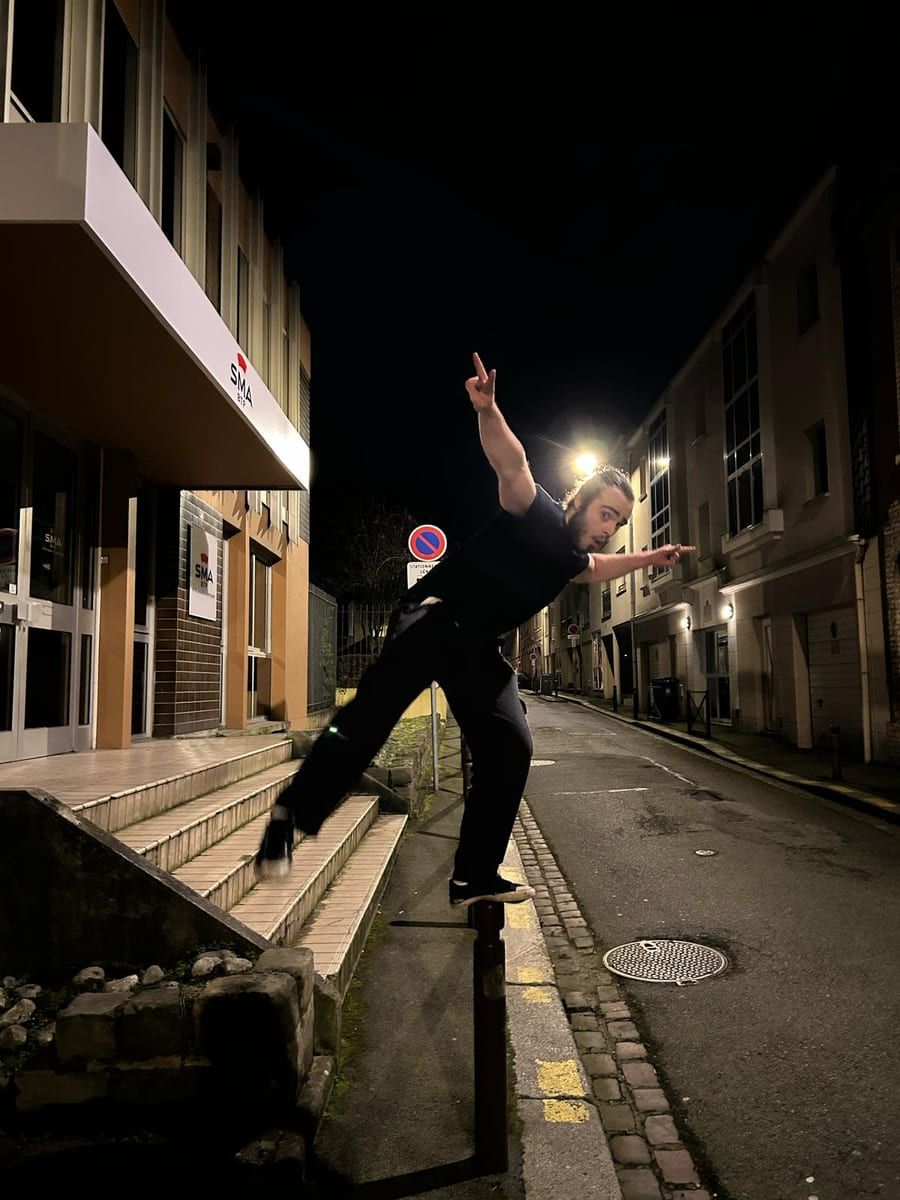 Abdesselem - Gay male à Bitsch Profil de Abdesselem, 30 ans, Gay male à Bitsch (Valais)