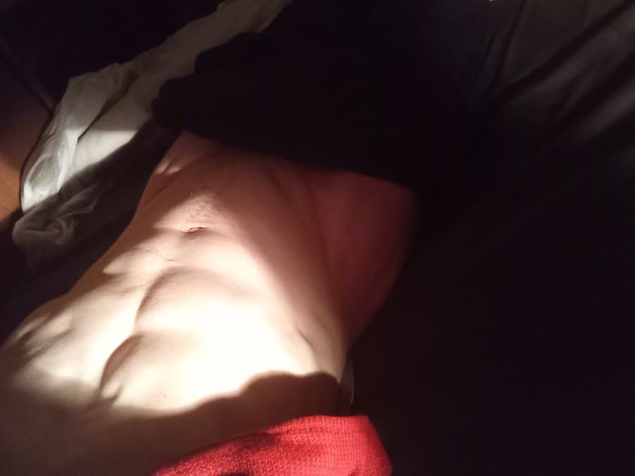 Narcis - Gay male à Kallern Profil de Narcis, 23 ans, Gay male à Kallern (Argovie)