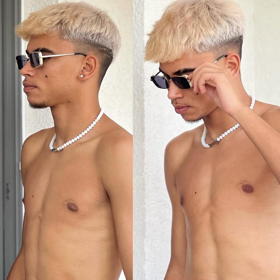 Matthews - Gay male à Croy Profil de Matthews, 22 ans, Gay male à Croy (Vaud)