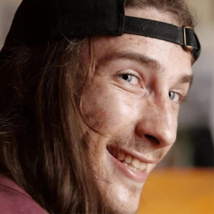Lorris - Gay male à Innerferrera Profil de Lorris, 36 ans, Gay male à Innerferrera (Grisons)
