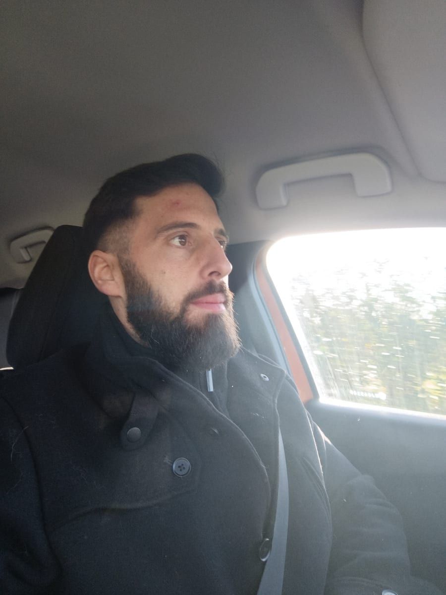 Ilann - Gay male à Fläsch Profil de Ilann, 39 ans, Gay male à Fläsch (Grisons)