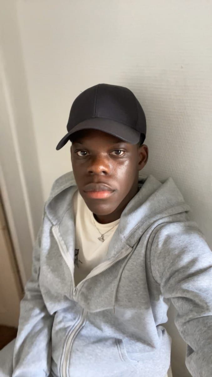 Profil de Nawfal, 32 ans, Gay male à Thayngen (Schaffhouse)