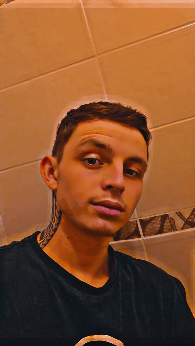 Profil de Jean-dominique, 23 ans, Gay male à Douanne (Berne)