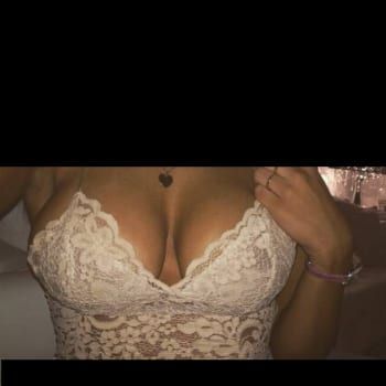 Profil de Anela, 34 ans, Gay male à Tegna (Tessin)