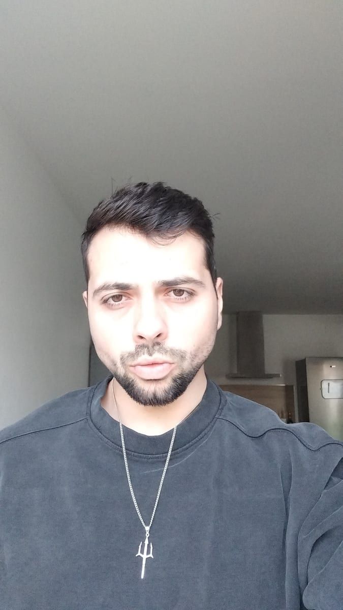 Profil de Cheickna, 26 ans, Gay male à Vessy (Genève)