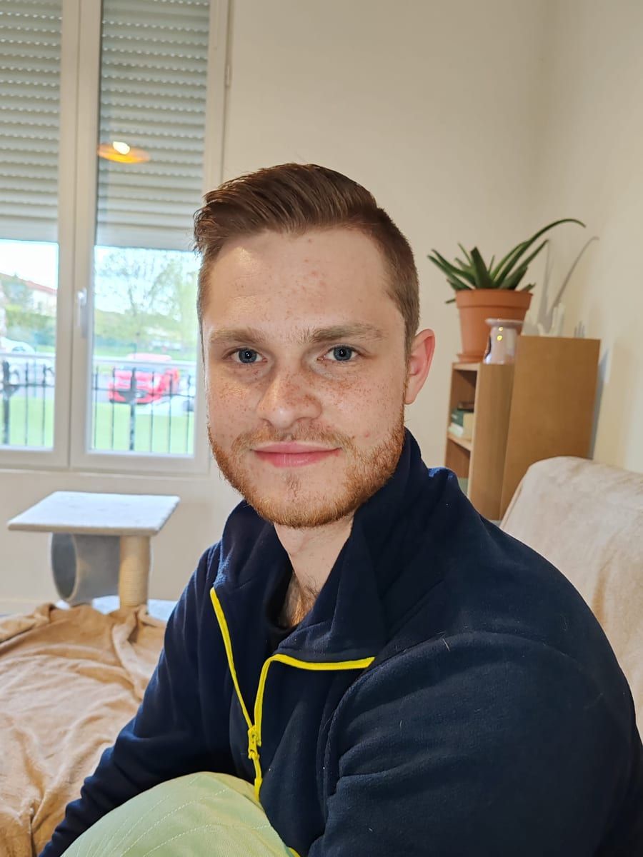 Keriann - Gay male à Schönenwerd Profil de Keriann, 36 ans, Gay male à Schönenwerd (Soleure)