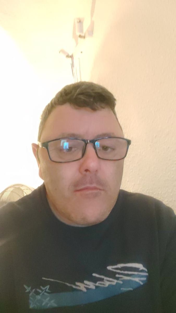 Demetrio - Gay male à Zürich Profil de Demetrio, 26 ans, Gay male à Zürich (Zurich)