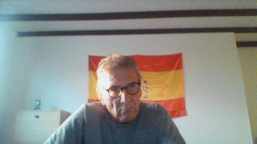 Fulbert - Gay male à Sufers Profil de Fulbert, 37 ans, Gay male à Sufers (Grisons)