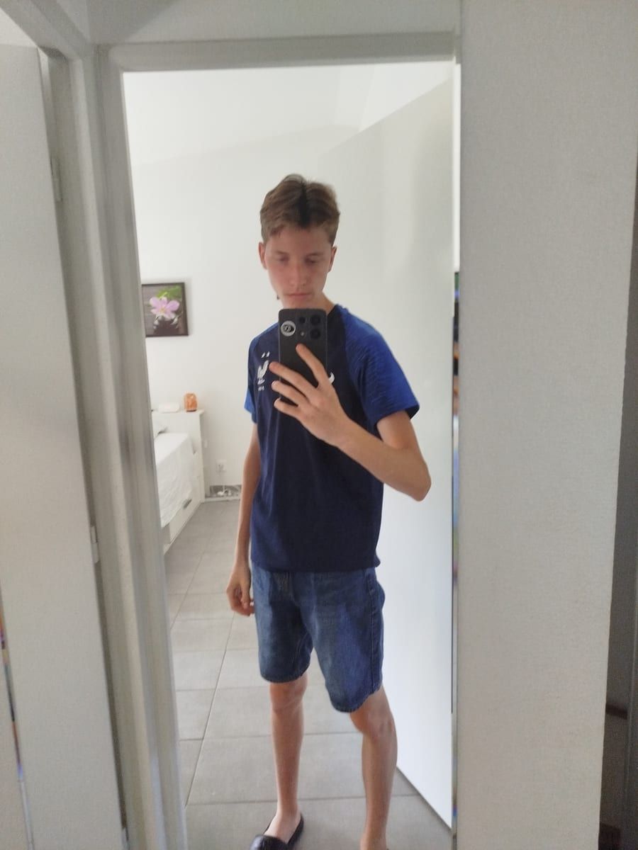 Hassen - Gay male à Zwillikon Profil de Hassen, 33 ans, Gay male à Zwillikon (Zurich)