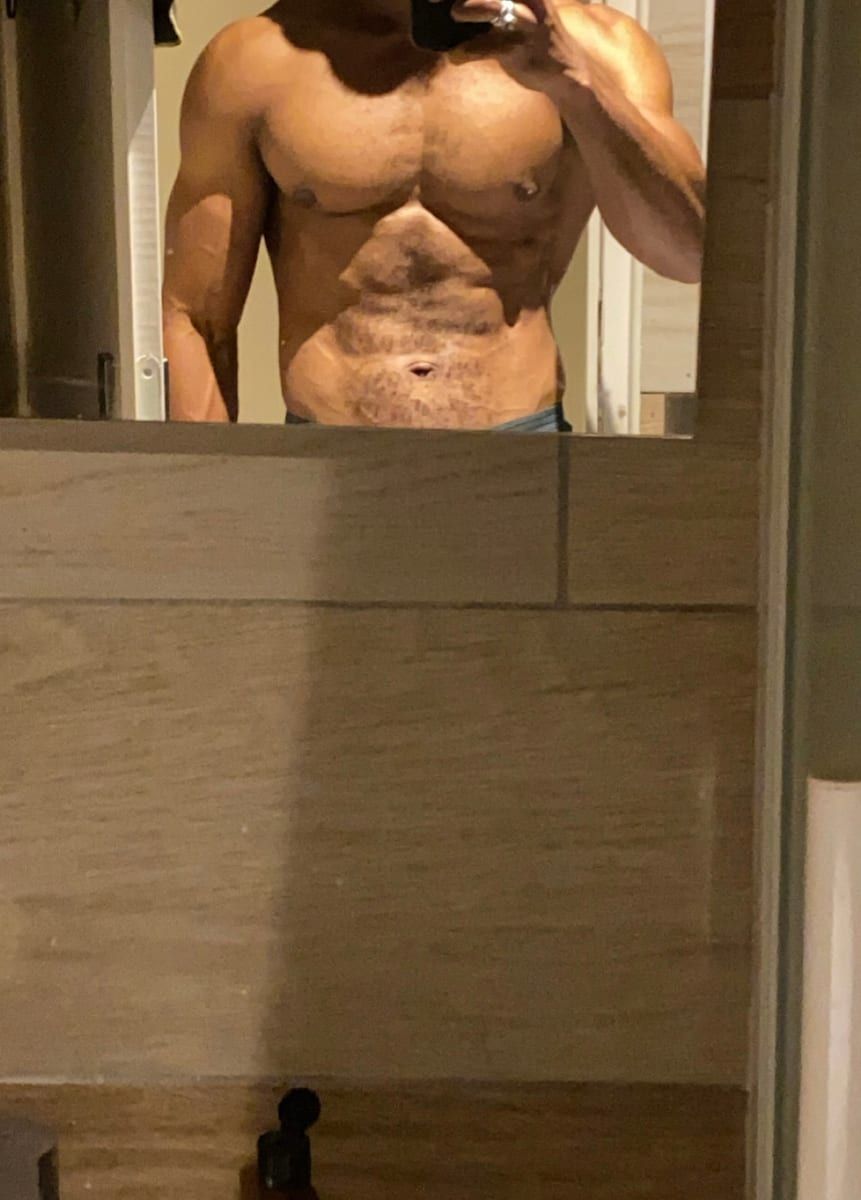 Andrzej - Gay male à Cama Profil de Andrzej, 42 ans, Gay male à Cama (Grisons)