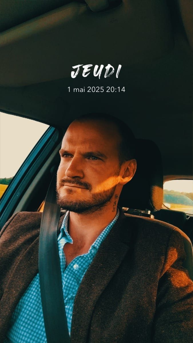Mourad - Gay male à Zizers Profil de Mourad, 35 ans, Gay male à Zizers (Grisons)