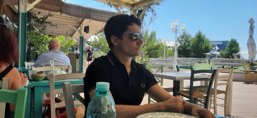 Ioan - Gay male à Ftan Profil de Ioan, 33 ans, Gay male à Ftan (Grisons)