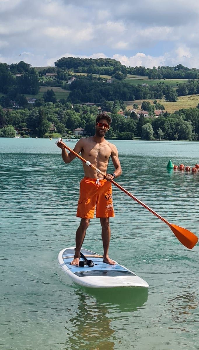 Ando - Gay male à Willadingen Profil de Ando, 29 ans, Gay male à Willadingen (Berne)
