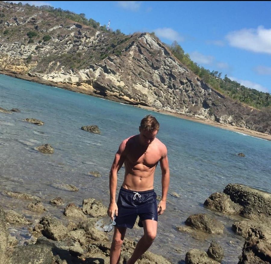 Badyss - Gay male à Bondo Profil de Badyss, 42 ans, Gay male à Bondo (Grisons)