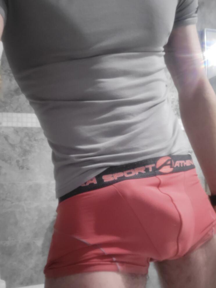 Thomas - Gay male à Malix Profil de Thomas, 39 ans, Gay male à Malix (Grisons)