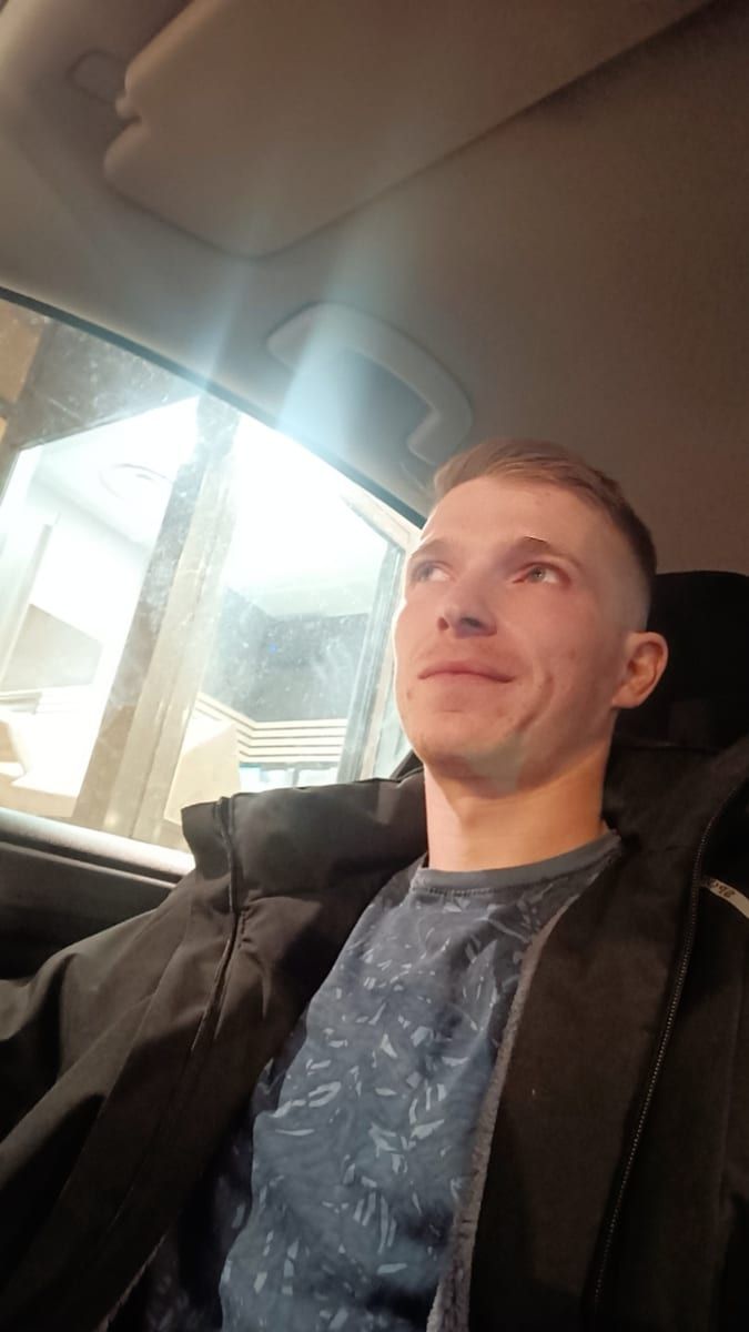 Rehane - Gay male à Perrefitte Profil de Rehane, 38 ans, Gay male à Perrefitte (Berne)
