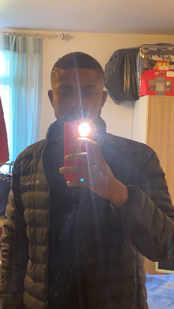 Profil de Georges-eric, 22 ans, Gay male à Wirzweli (Nidwald)