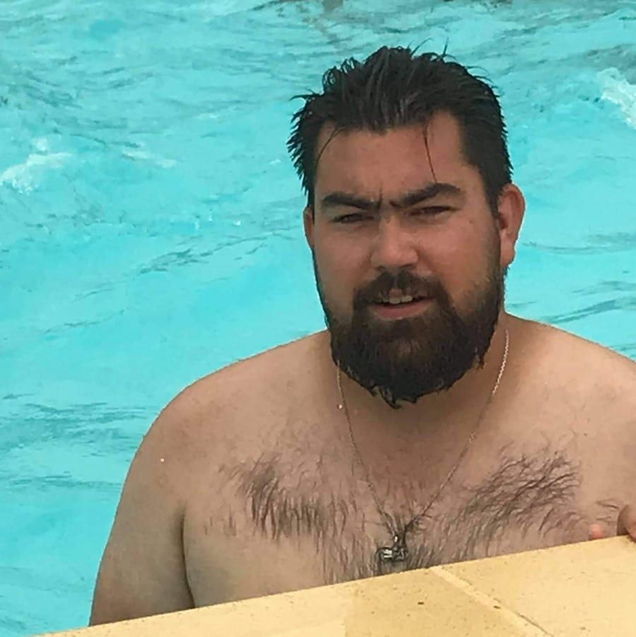 Milos - Gay male à Küblis Profil de Milos, 40 ans, Gay male à Küblis (Grisons)