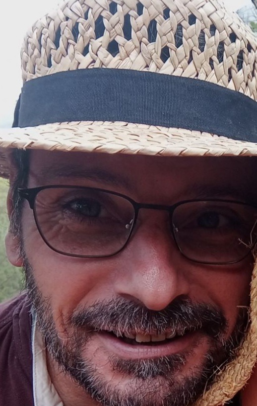 Talha - Gay male à Augio Profil de Talha, 39 ans, Gay male à Augio (Grisons)